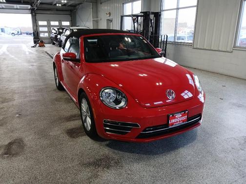 2019 Volkswagen Beetle 2.0T SE