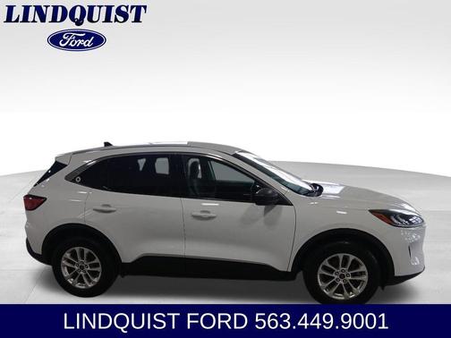 OXFORD WHITE 2022 Ford Escape SE