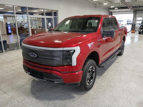 2022 Ford F-150 Lightning XLT