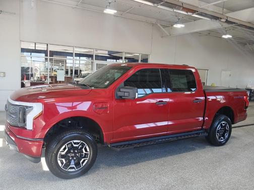 2022 Ford F-150 Lightning XLT