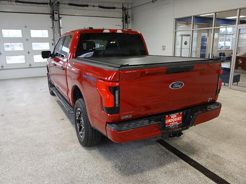 2022 Ford F-150 Lightning XLT