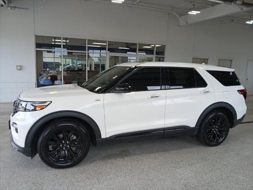 2022 Ford Explorer ST-Line