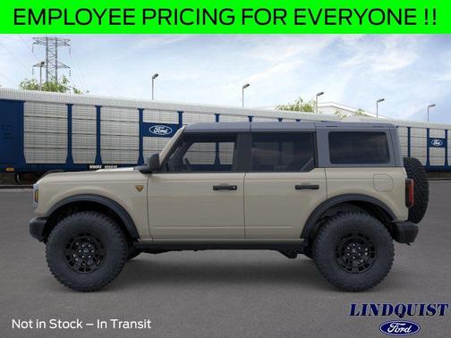 Desert Sand 2026 Ford Bronco Badlands