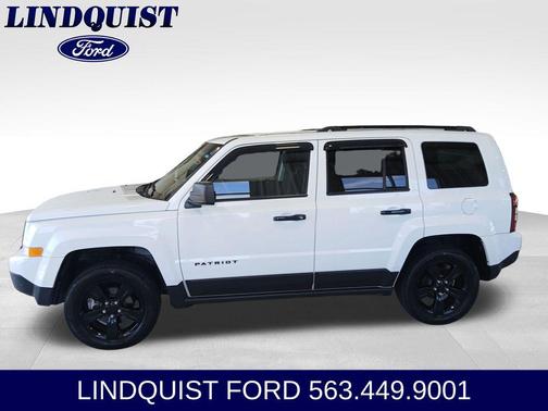 Bright White Clearcoat 2015 Jeep Patriot Altitude Edition