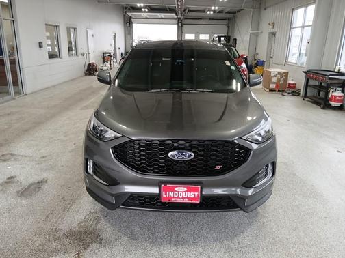 2023 Ford Edge ST
