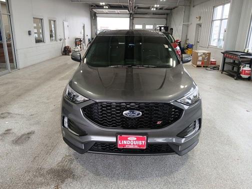 2023 Ford Edge ST