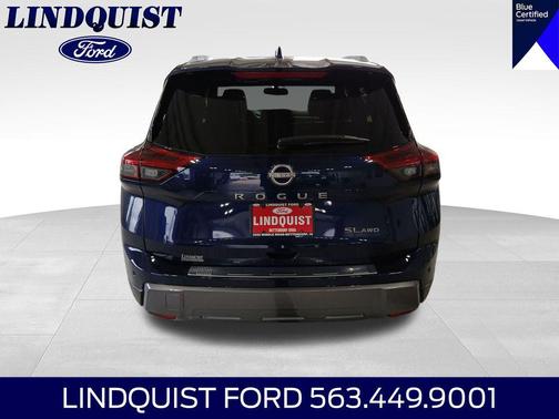 Deep Ocean Blue Pearl 2024 Nissan Rogue SL