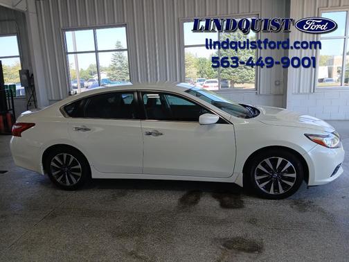 2017 Nissan Altima 2.5 SV
