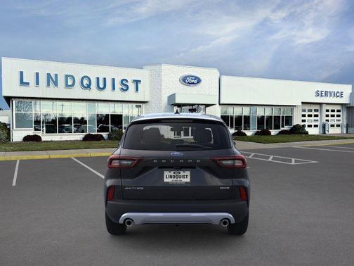 AGATE BLACK METALLIC 2026 Ford Escape Active