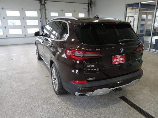 2023 BMW X5 PHEV xDrive45e