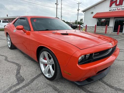 2008 Dodge Challenger SRT8