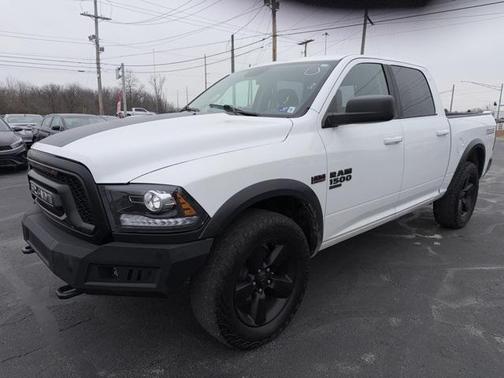 2019 RAM 1500 Classic Warlock Crew Cab 4x4 5'7' Box