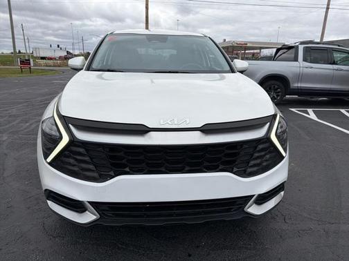 2024 Kia Sportage LX