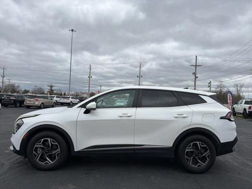 2024 Kia Sportage LX