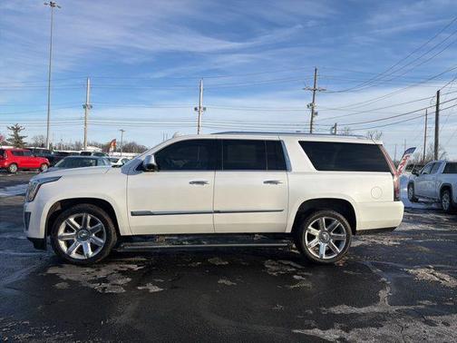 2016 Cadillac Escalade ESV Premium