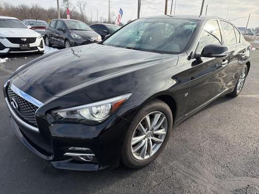 2015 INFINITI Q50 Premium
