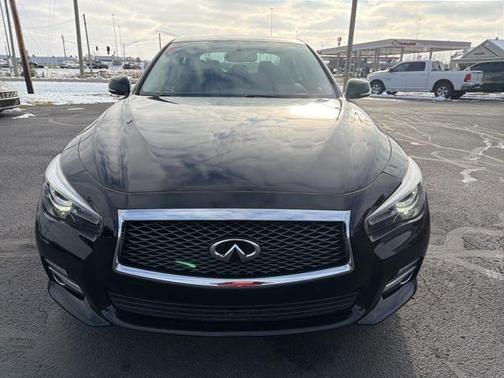 2015 INFINITI Q50 Premium