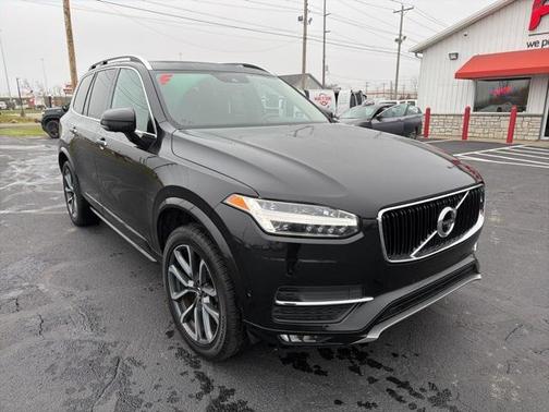 2018 Volvo XC90 T5 Momentum