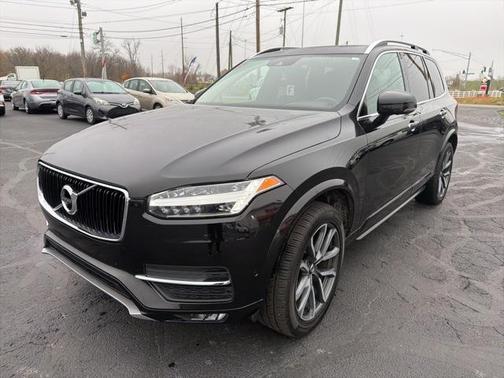 2018 Volvo XC90 T5 Momentum