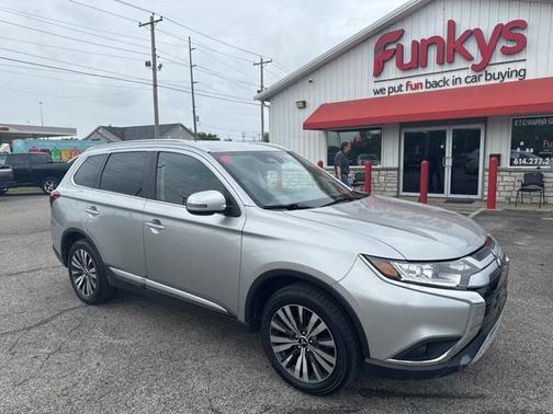 2020 Mitsubishi Outlander SE