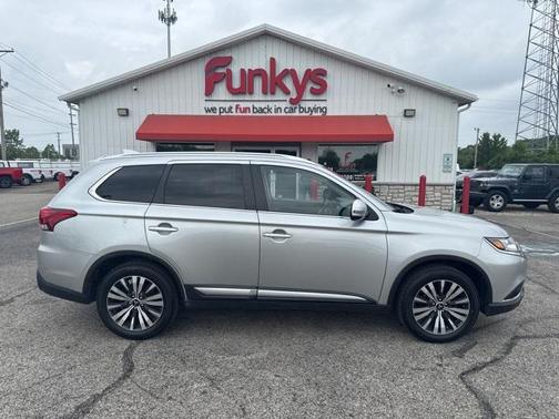 2020 Mitsubishi Outlander SE
