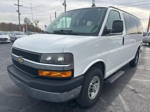 2016 Chevrolet Express 3500 LT