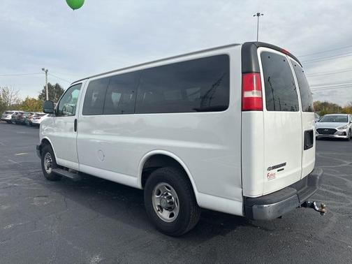 2016 Chevrolet Express 3500 LT