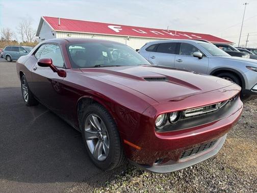 2017 Dodge Challenger SXT