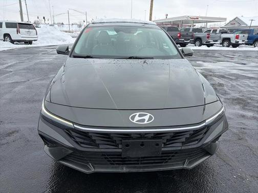 2024 Hyundai ELANTRA Limited