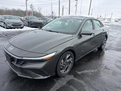 2024 Hyundai ELANTRA Limited