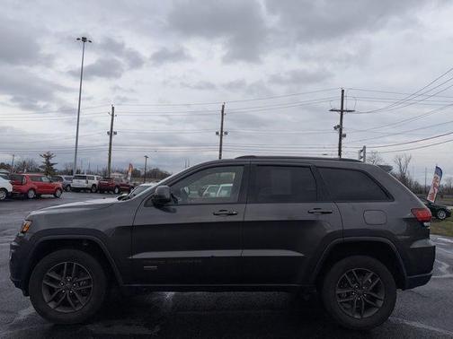 2017 Jeep Grand Cherokee Laredo