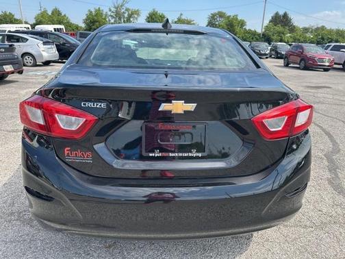 2018 Chevrolet Cruze LS