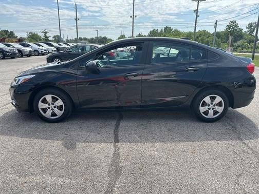 2018 Chevrolet Cruze LS