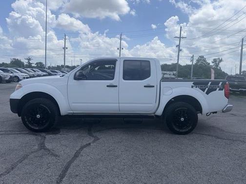 2017 Nissan Frontier SV