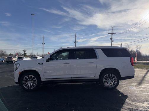 2022 GMC Yukon XL Denali