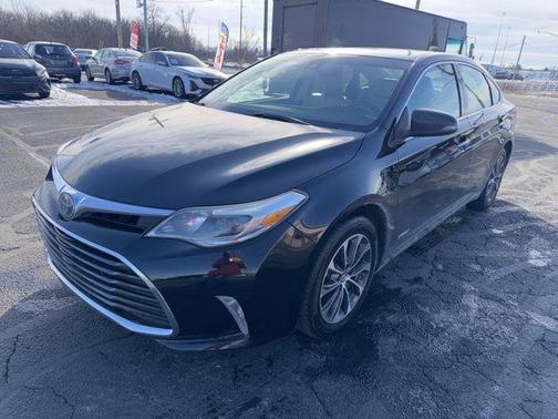 2018 Toyota Avalon Hybrid XLE Premium