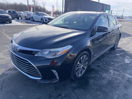 2018 Toyota Avalon Hybrid XLE Premium