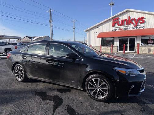 2018 Toyota Avalon Hybrid XLE Premium