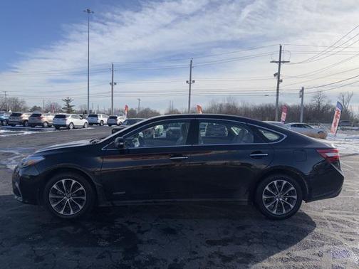 2018 Toyota Avalon Hybrid XLE Premium