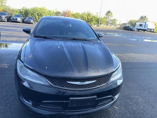 2016 Chrysler 200 S