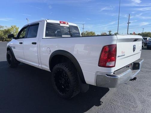 2016 RAM 1500 SLT