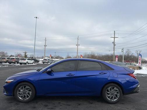 2025 Hyundai ELANTRA HEV Blue