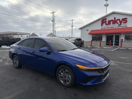 2025 Hyundai ELANTRA HEV Blue