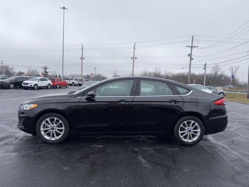 2020 Ford Fusion SE