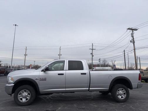 2018 RAM 2500 Tradesman Crew Cab 4x4 8' Box