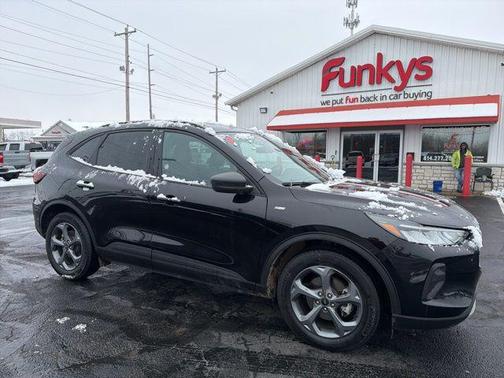 2025 Ford Escape ST-Line