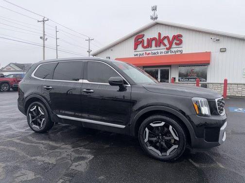 2023 Kia Telluride S