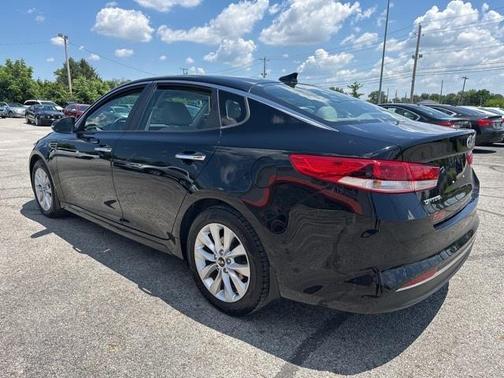 2018 Kia Optima LX