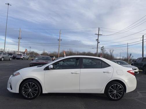 2015 Toyota Corolla S Plus