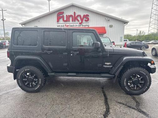 2013 Jeep Wrangler Unlimited Sahara